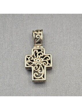 VTG Sterling 925 Filigree Cross Pendant Reversible Floral Scrollwork Signed SE
